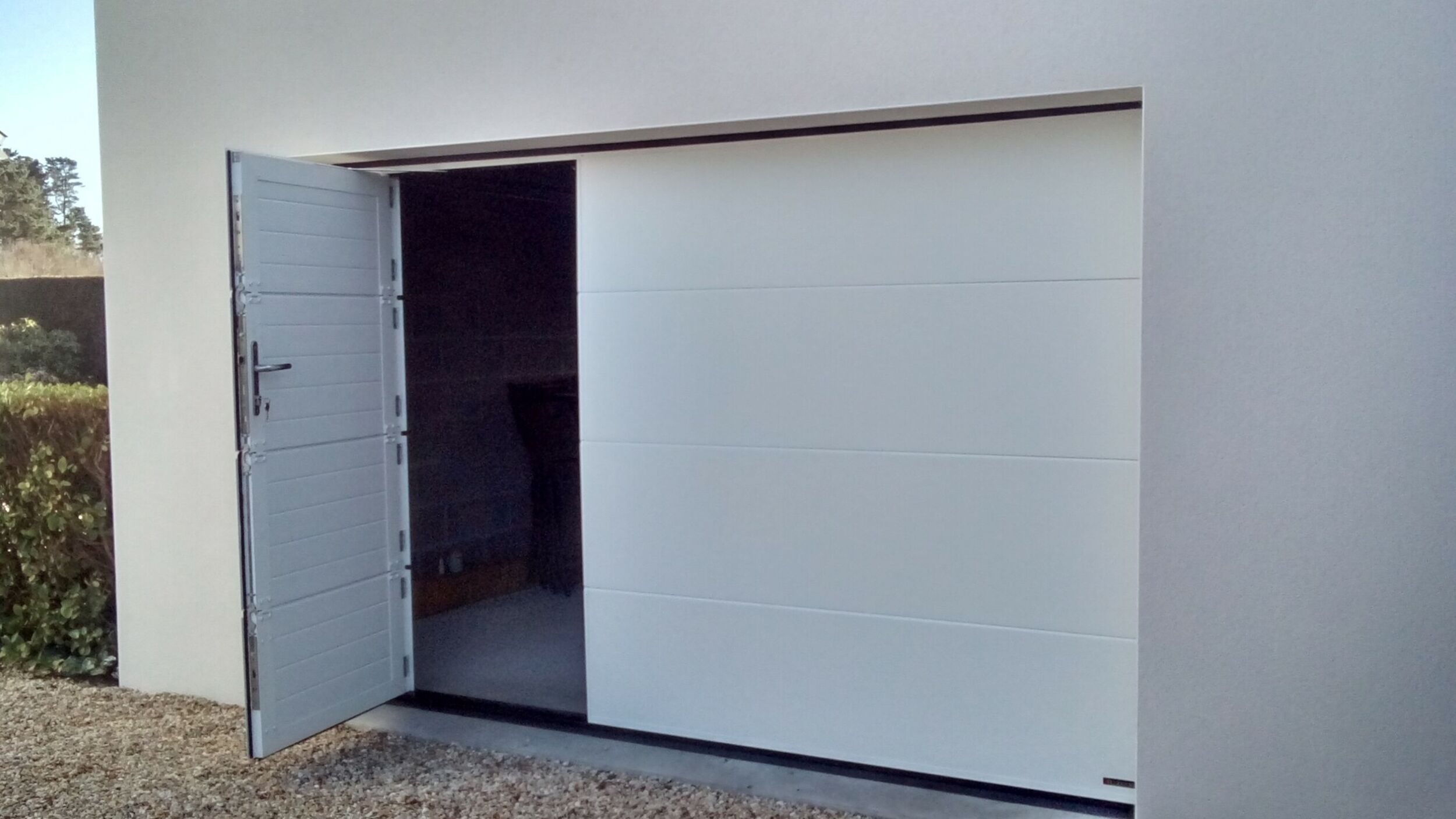 Installation porte de garage ALUDOOR - TREGUNC